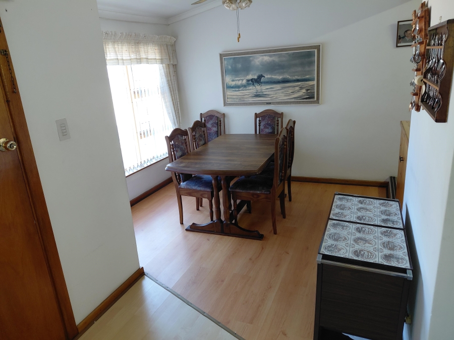 4 Bedroom Property for Sale in Windsor Park Eastern Cape